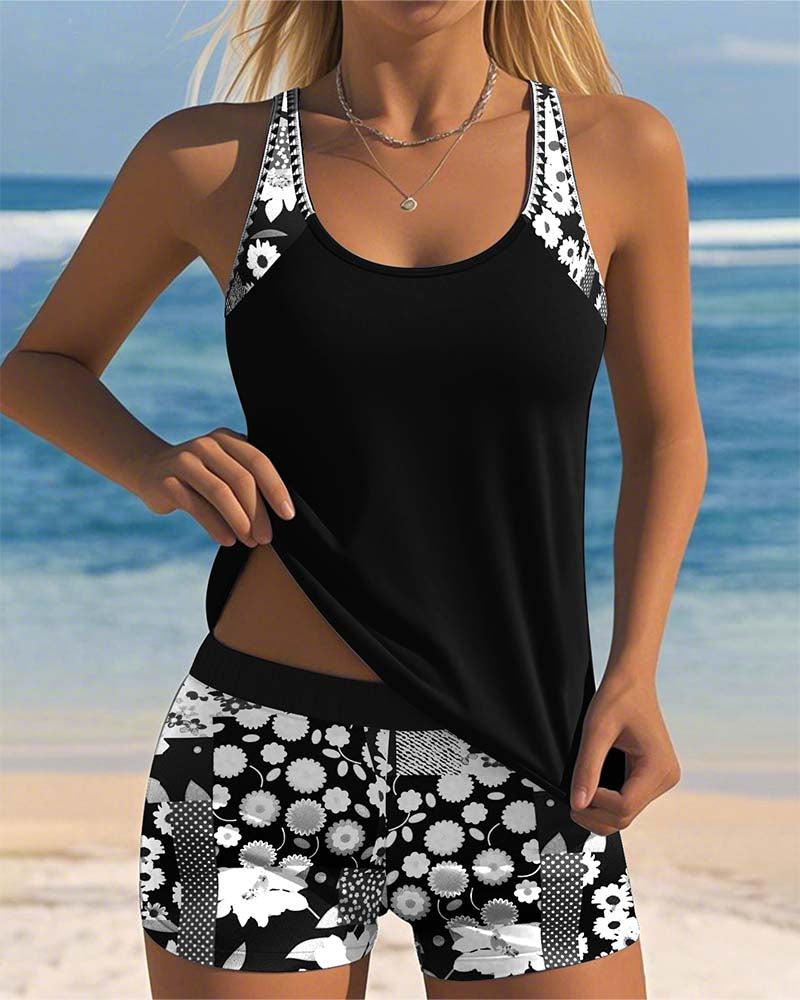 Melanie™ | Two-Piece Swimsuit with Comfortable Fit and Floral Beach Style 4