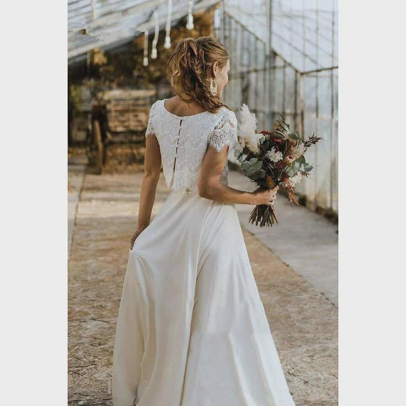 Bohemian Lace Wedding Dress – Elegant High-Low Design for Outdoor Ceremonies — close-up