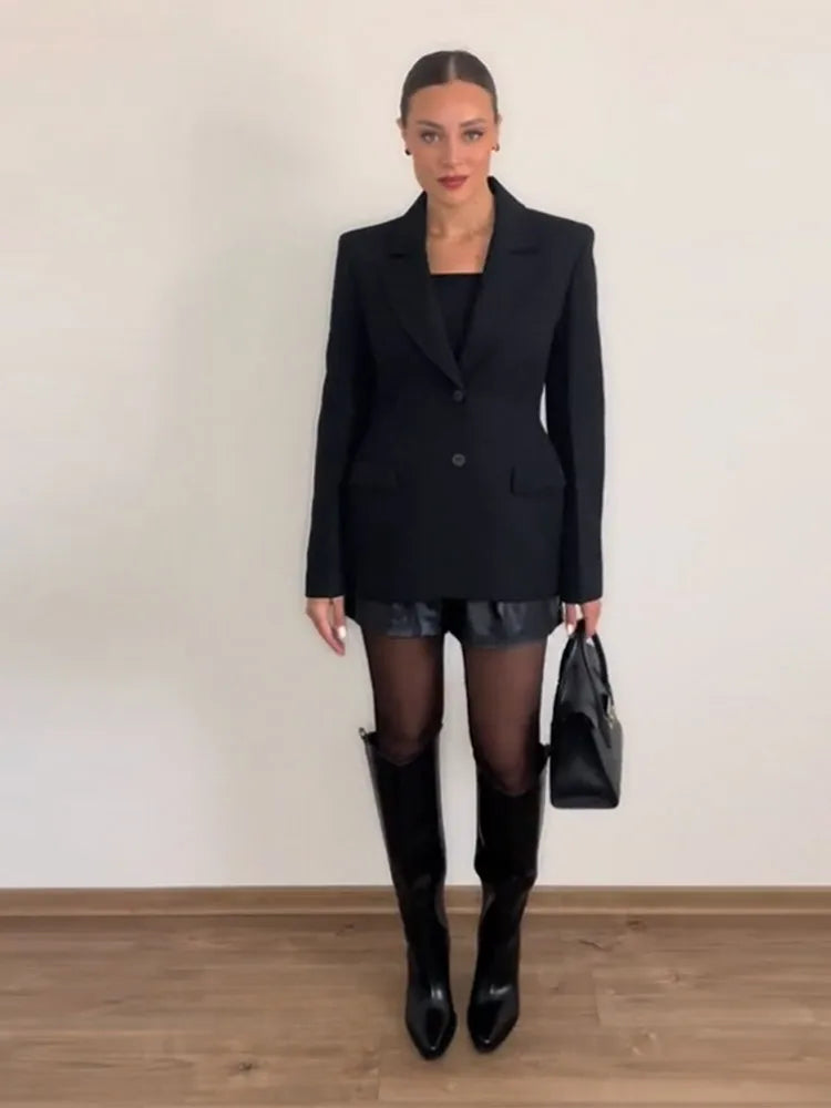 Chic Blazer Jacket – Elegant Notched Collar for All-Season Versatility — styling detail