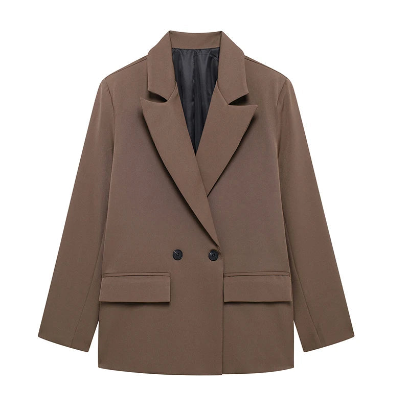 Classic Blazer – Elegant Tailored Design for Effortless Style — model wearing