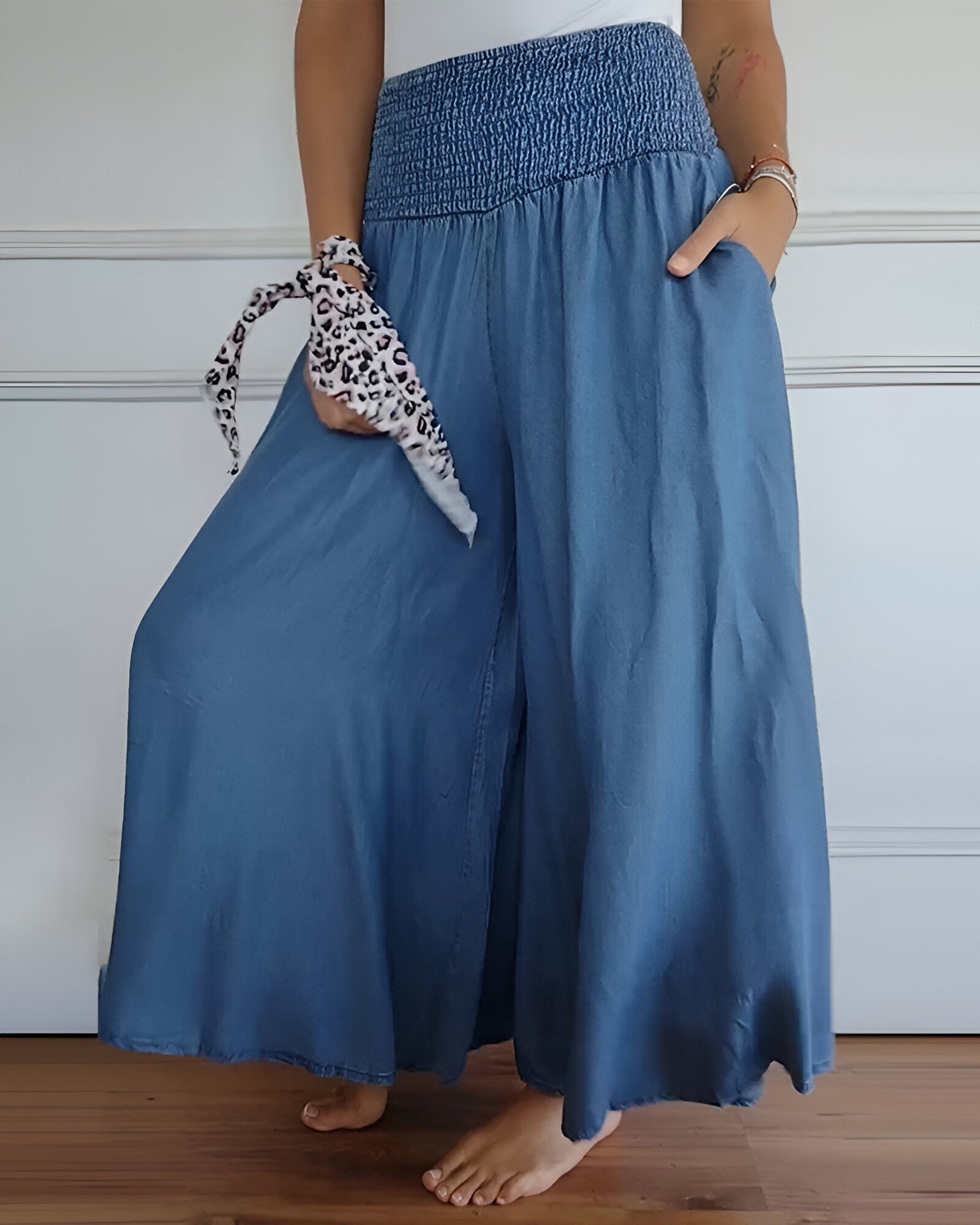 Comfortable Wide-Leg Elastic Waist Trousers — side view