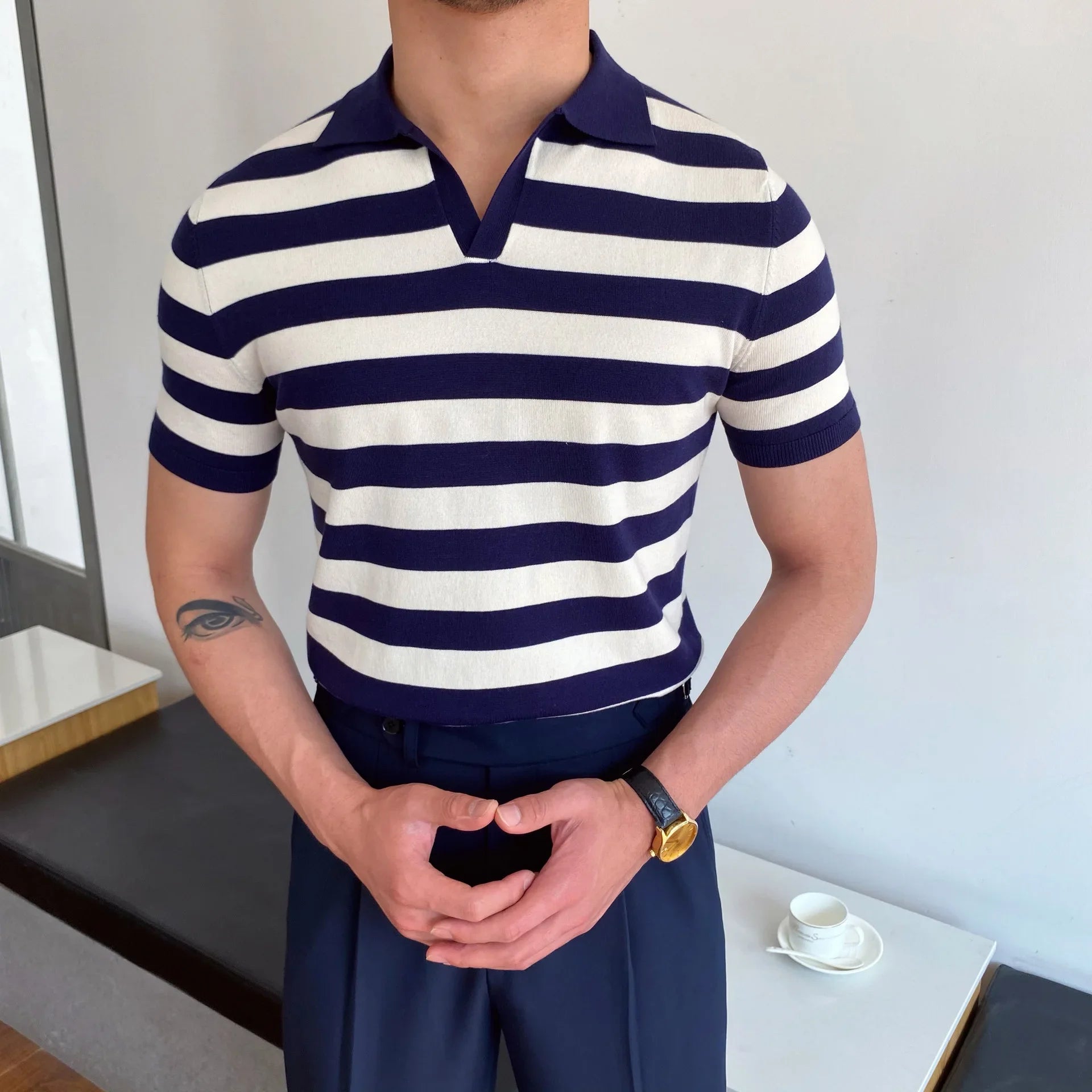 Elbow-Sleeved Polo Shirt – Stylish Slim-Fit Casual Wear — detail view