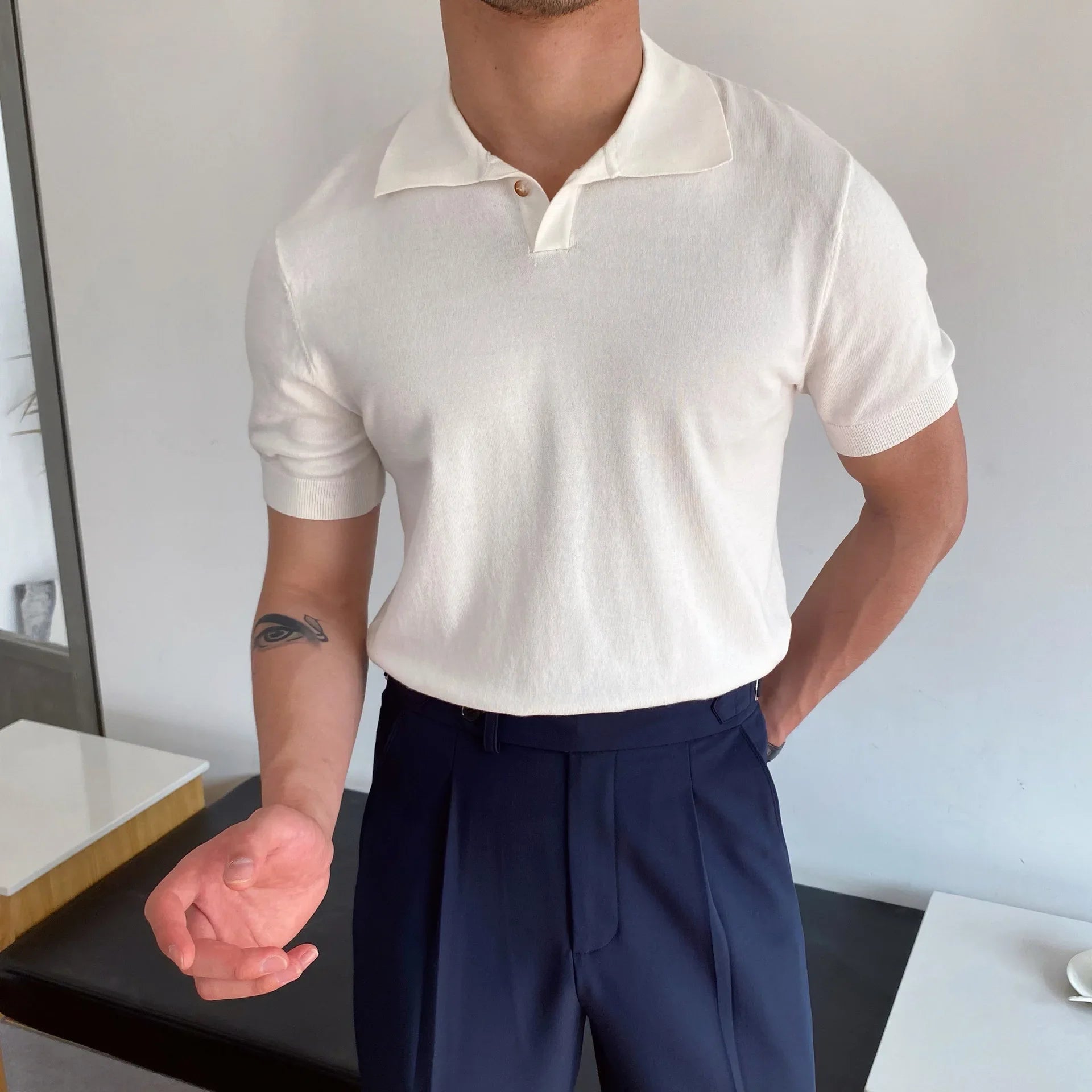 Elbow-Sleeved Polo Shirt – Stylish Slim-Fit Casual Wear — model wearing