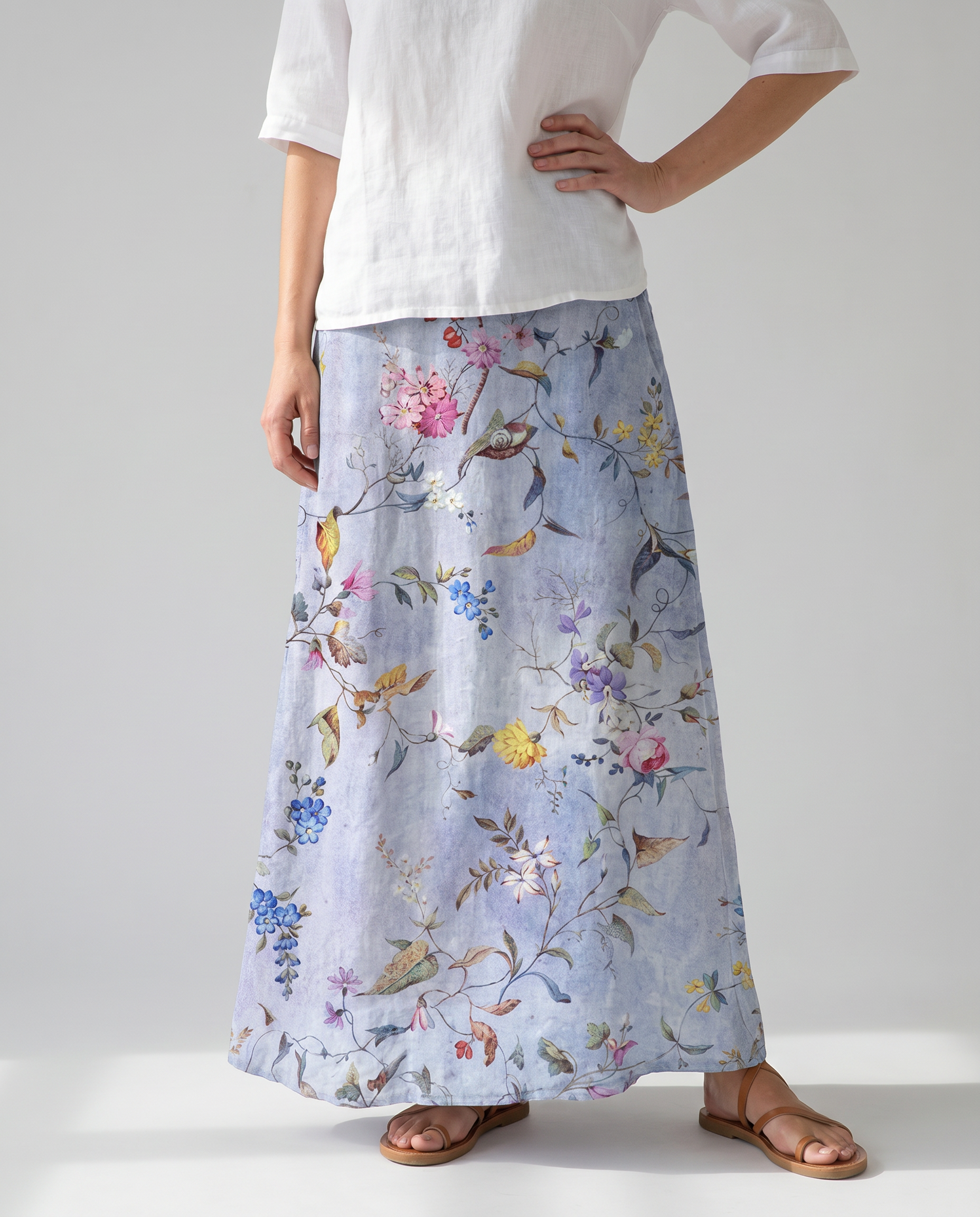 Elegant Vintage Floral Pocket Maxi Skirt — detail view