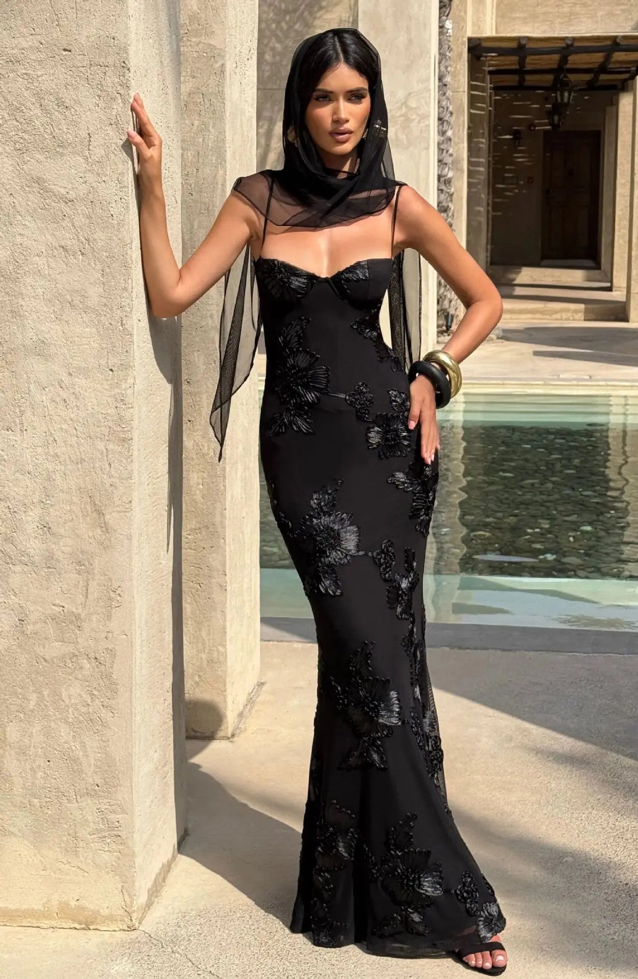 Floral Evening Dress – Elegant Backless Design for Wedding Guest or Special Occasions — alternative angle