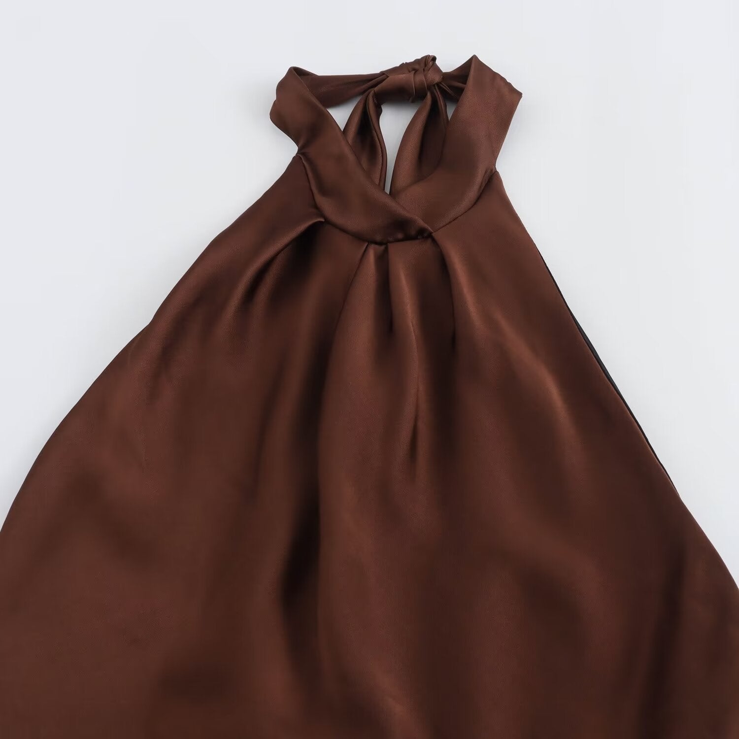 Halter Neck Velvet Maxi Cocktail Dress for Evening Occasions — detail view