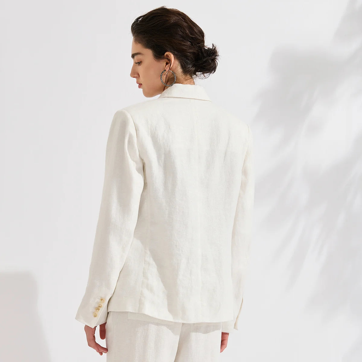 Linen Blazer – Chic Breathable Summer Outerwear — alternative angle