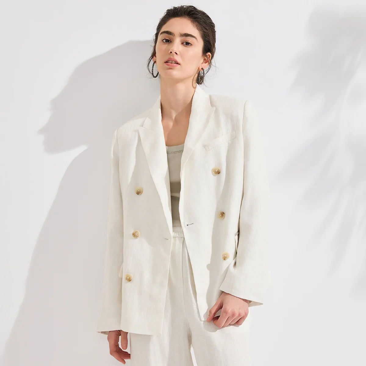 Linen Blazer – Chic Breathable Summer Outerwear — close-up