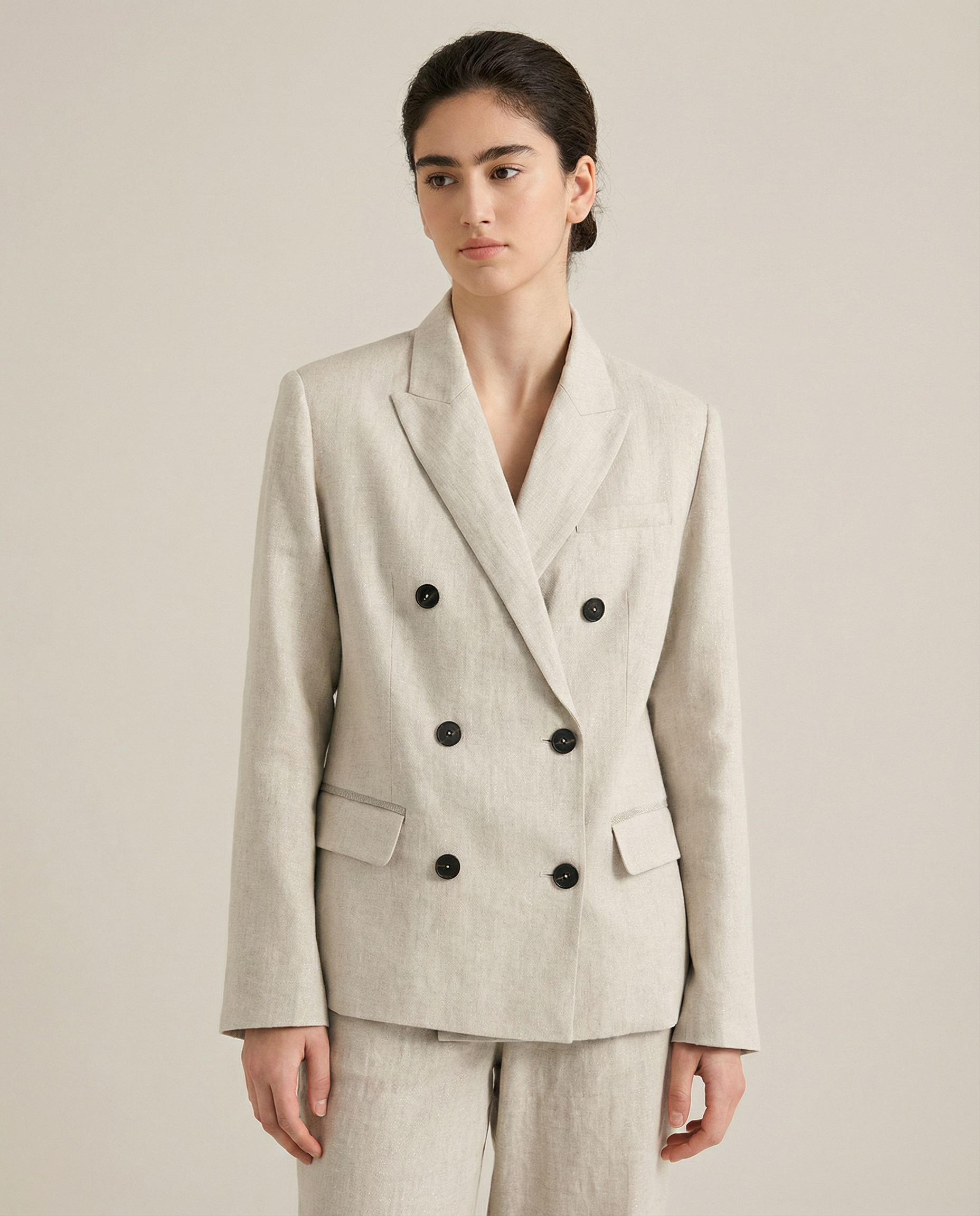 Linen Blazer – Chic Breathable Summer Outerwear — detail view