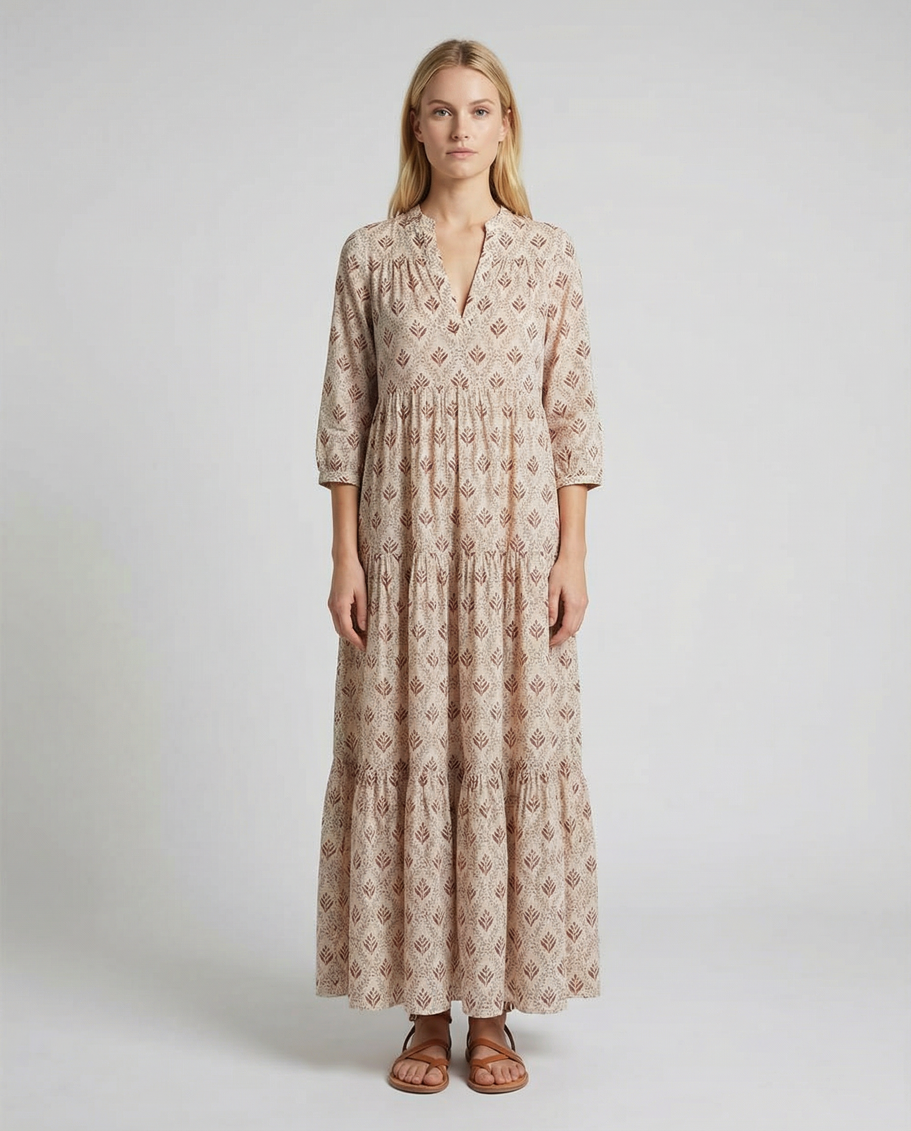 Long Dress – Vintage V-Neck Style for Casual Autumn Outings — back view