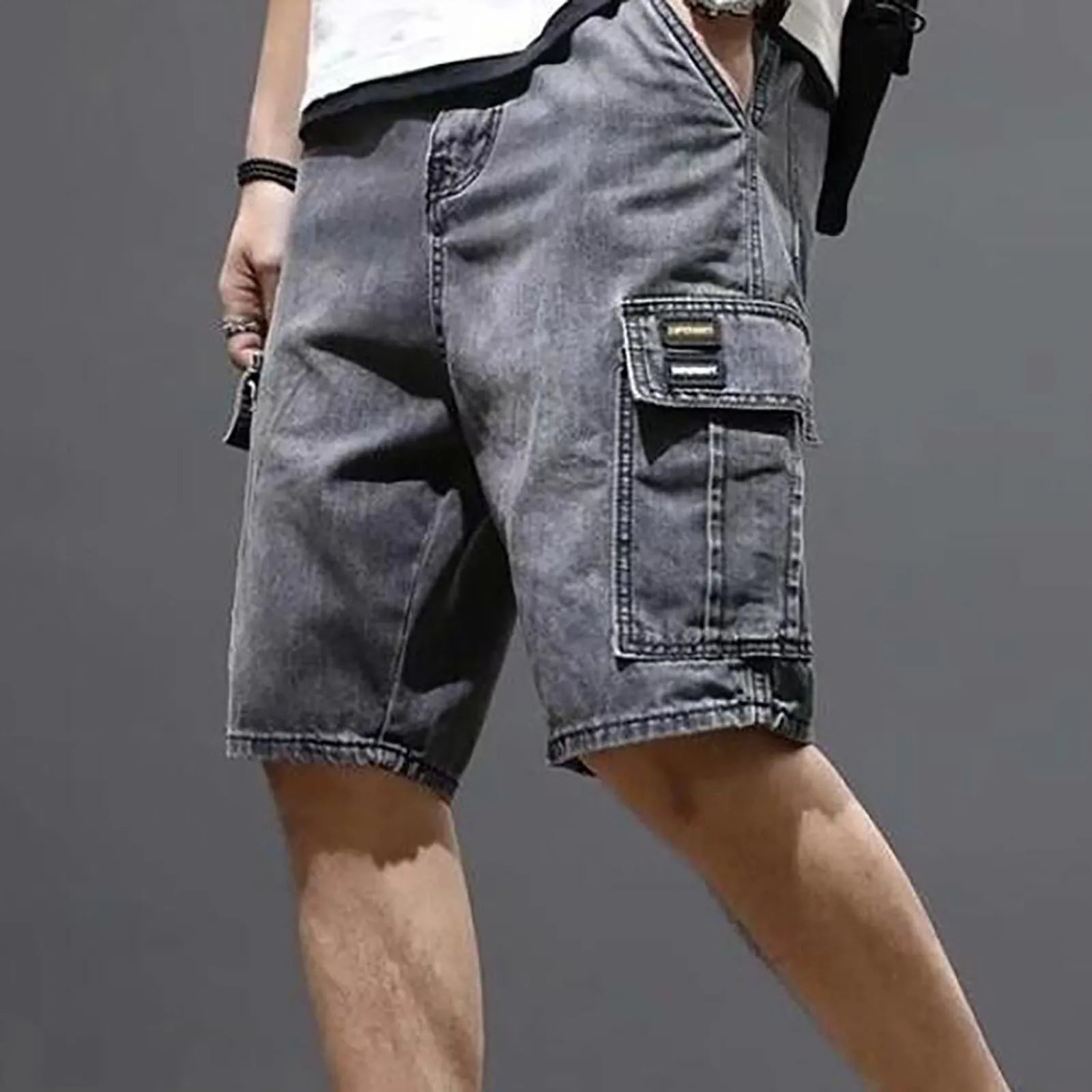 Men's Cargo Denim Shorts – Comfortable Multi-Pocket Design for Summer — close-up