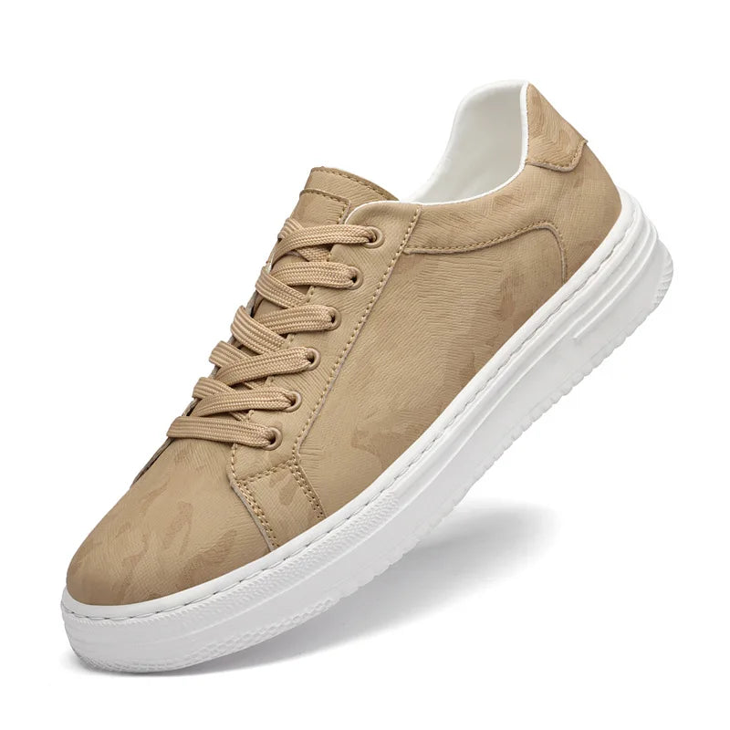 Men's Casual Shoes – Trendy Print Lace-Up trainers for Smart Casual Outings — fabric detail