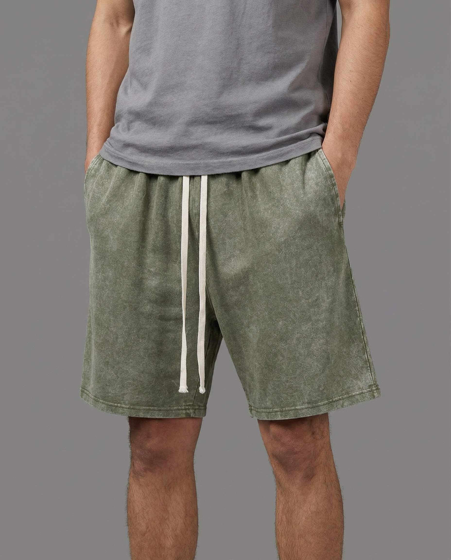 Men's Retro Gym Shorts – Lightweight Mid Waist Summer Activewear — detail view