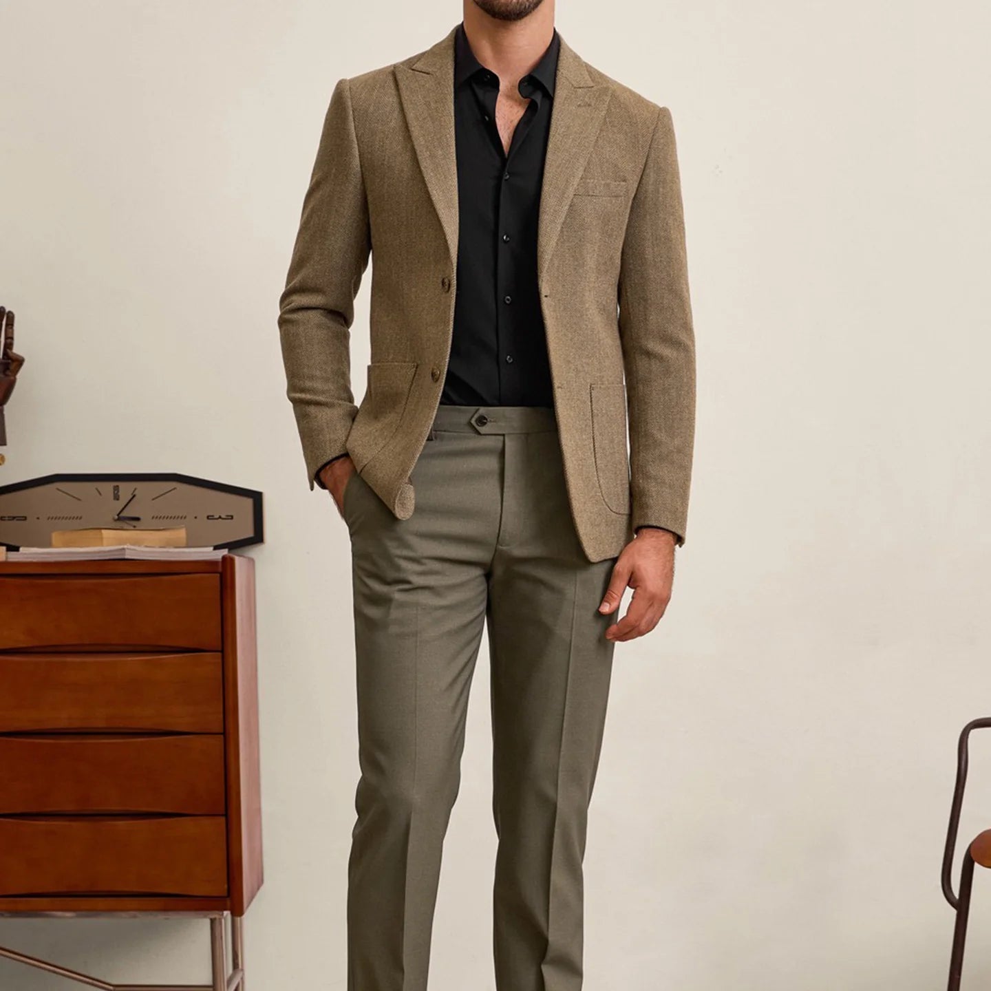 Men's Retro Wool Suit – Chic Slim-Fit Jacket for Autumn Style — detail view