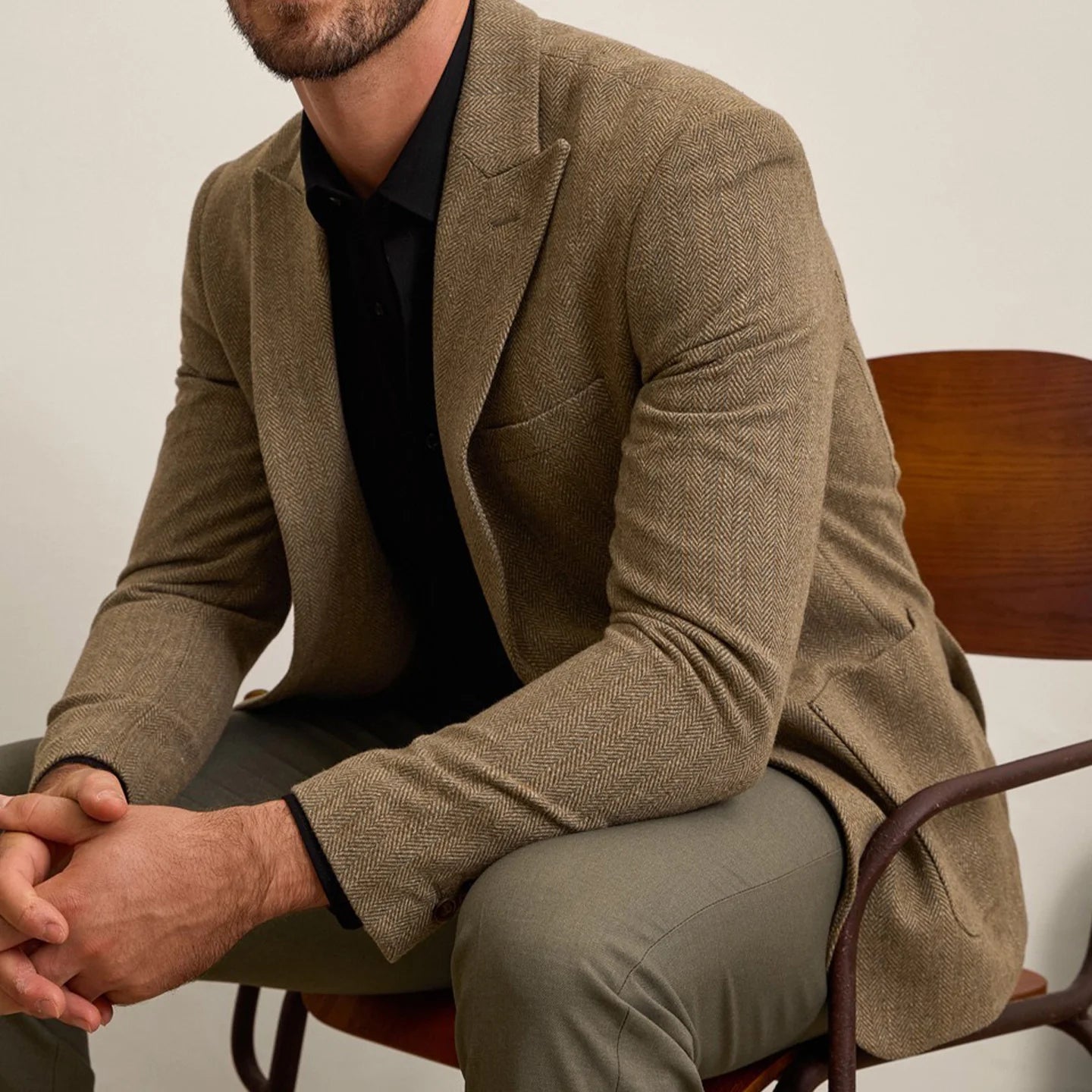 Men's Retro Wool Suit – Chic Slim-Fit Jacket for Autumn Style — side view