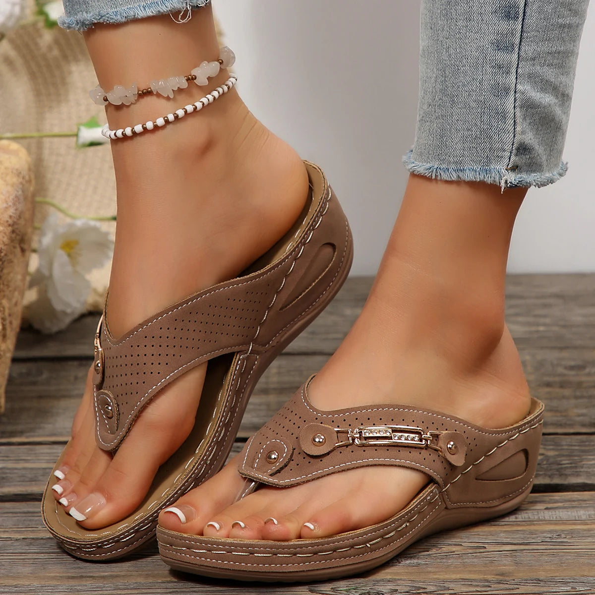 Orthopedic Sandals for Women – Comfortable Arch Support for Daily Wear — close-up