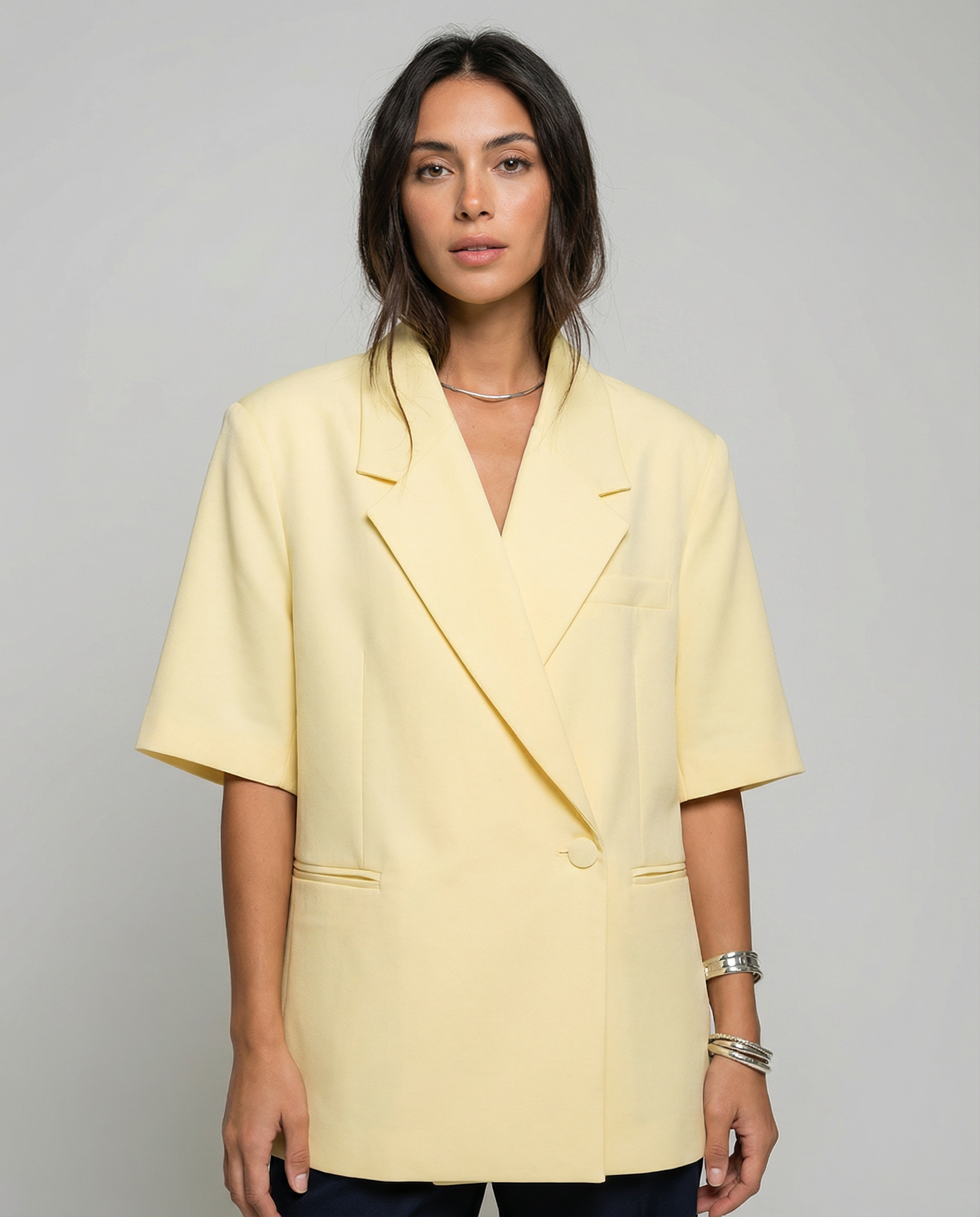 Oversize Blazer – Modern Short Sleeve Summer Outerwear — detail view