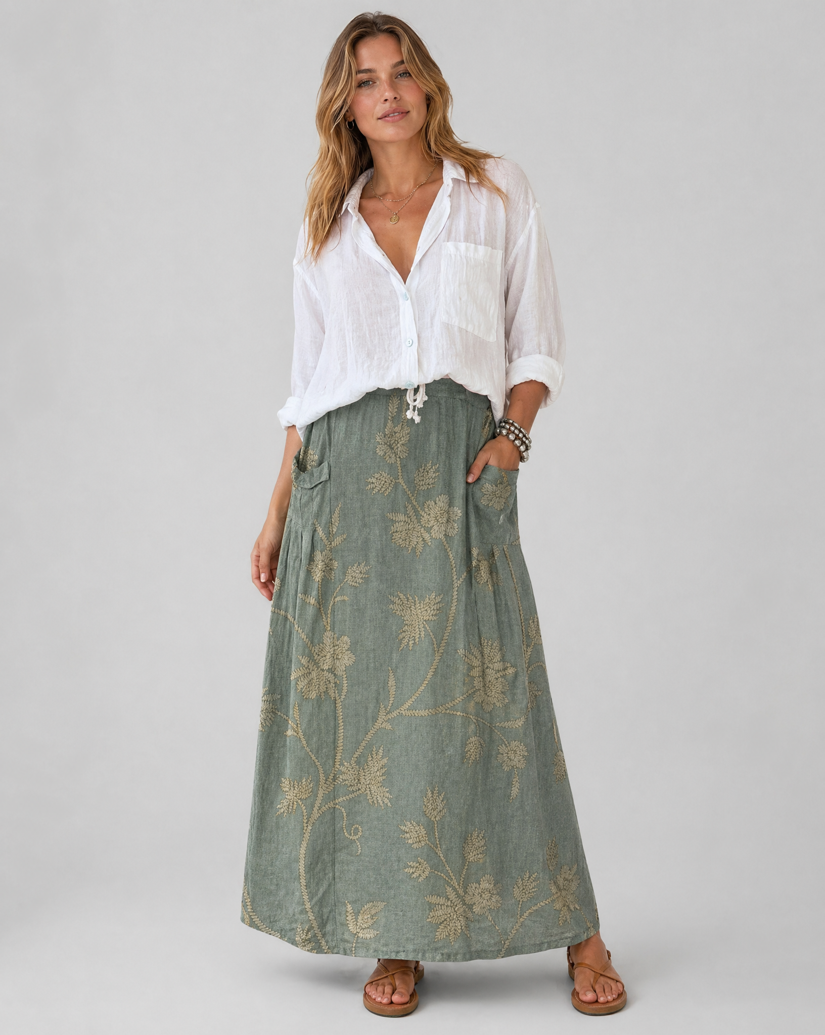 Retro Floral Print Light Gray Pocket Skirt — back view