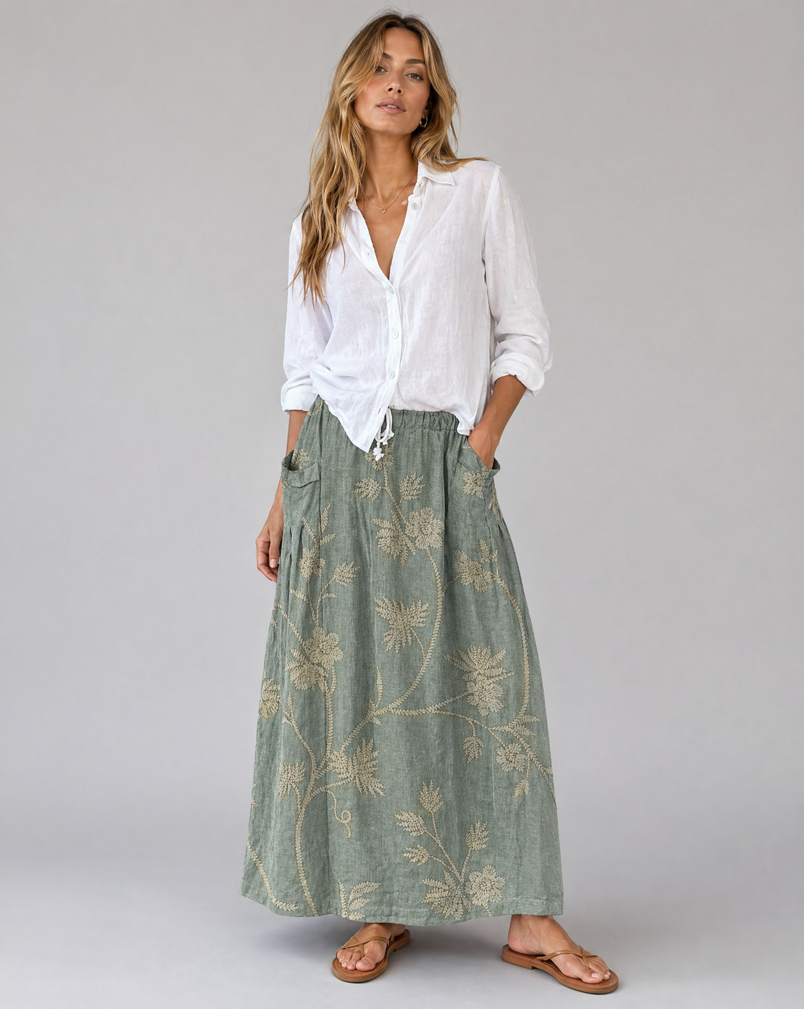 Retro Floral Print Light Gray Pocket Skirt — detail view