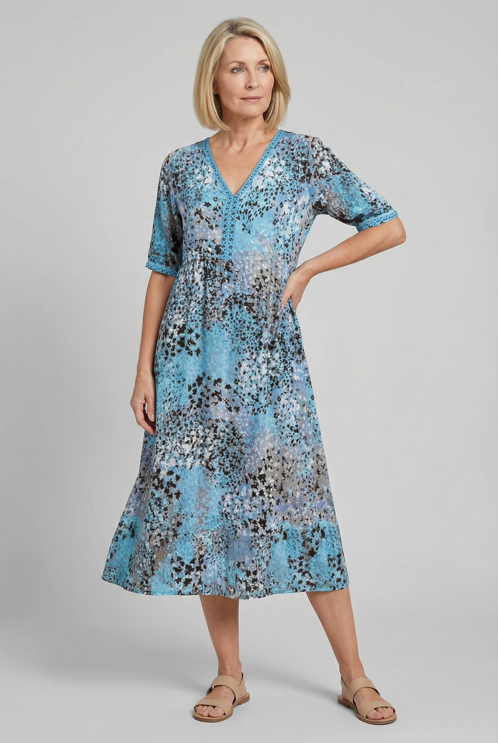 Speckled Floral Print Midi Dress with Side Pockets — close-up