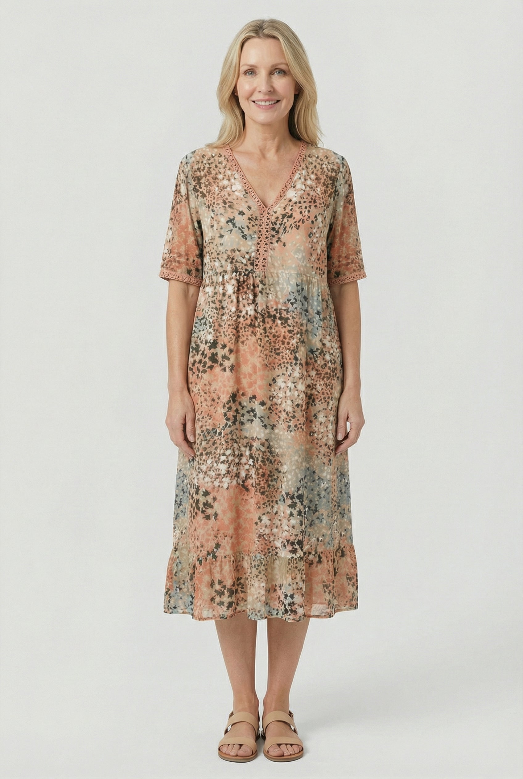 Speckled Floral Print Midi Dress with Side Pockets — fit overview