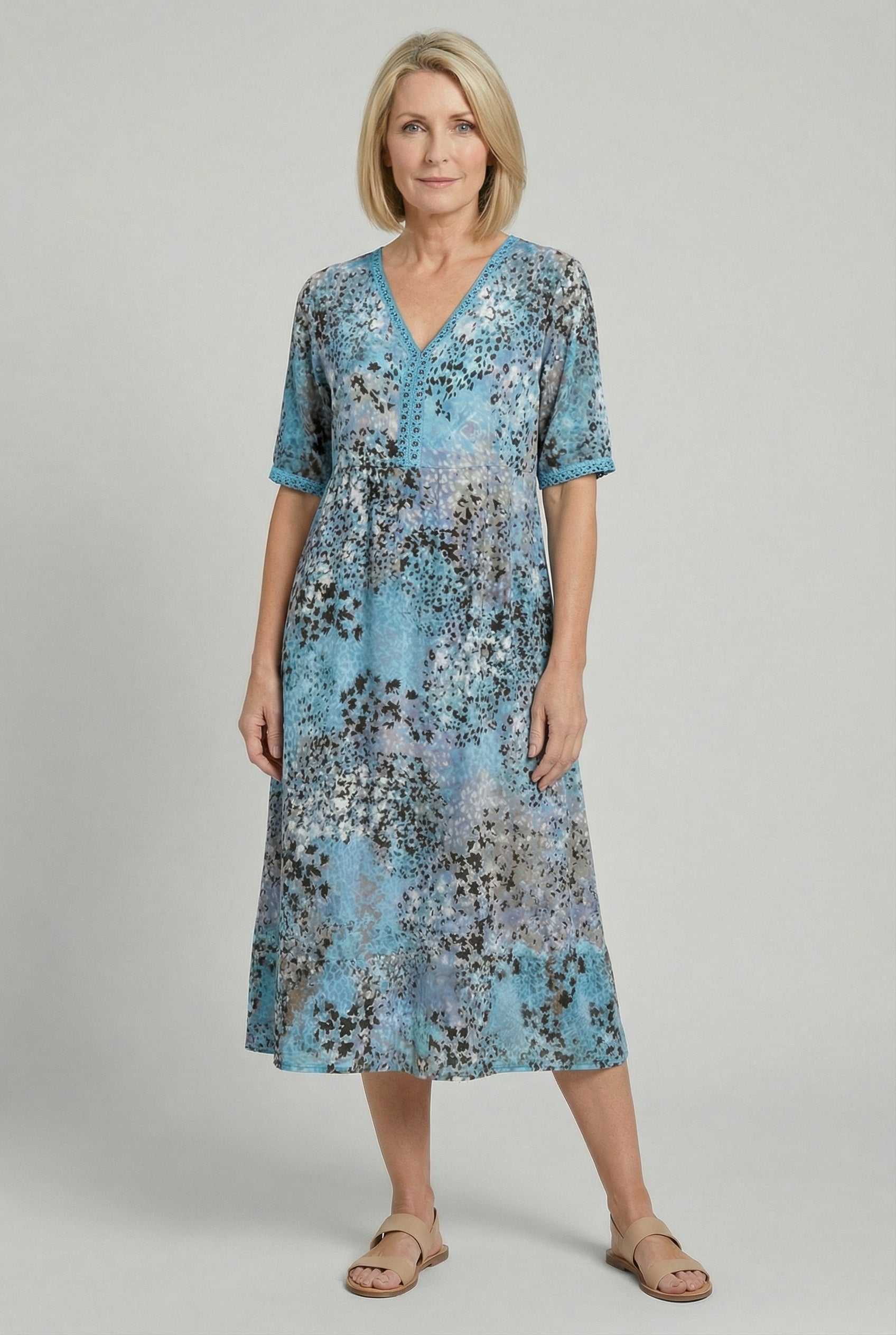 Speckled Floral Print Midi Dress with Side Pockets — model wearing