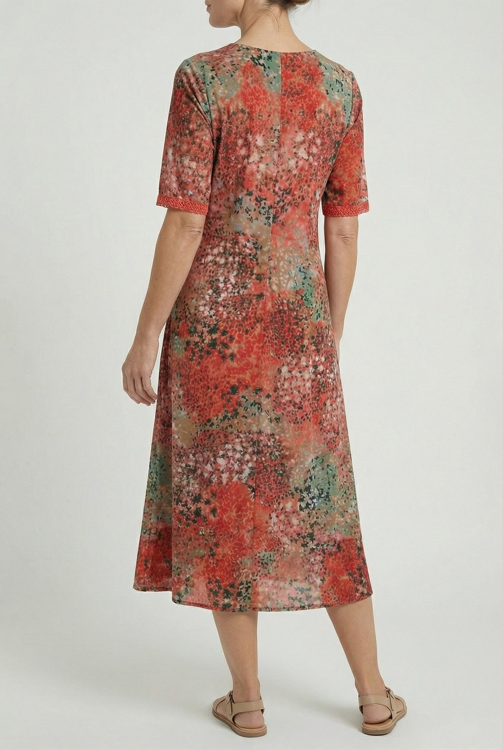 Speckled Floral Print Midi Dress with Side Pockets — side view