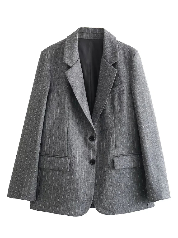 Striped Blazer – Vintage Charm with Practical Pockets — model wearing