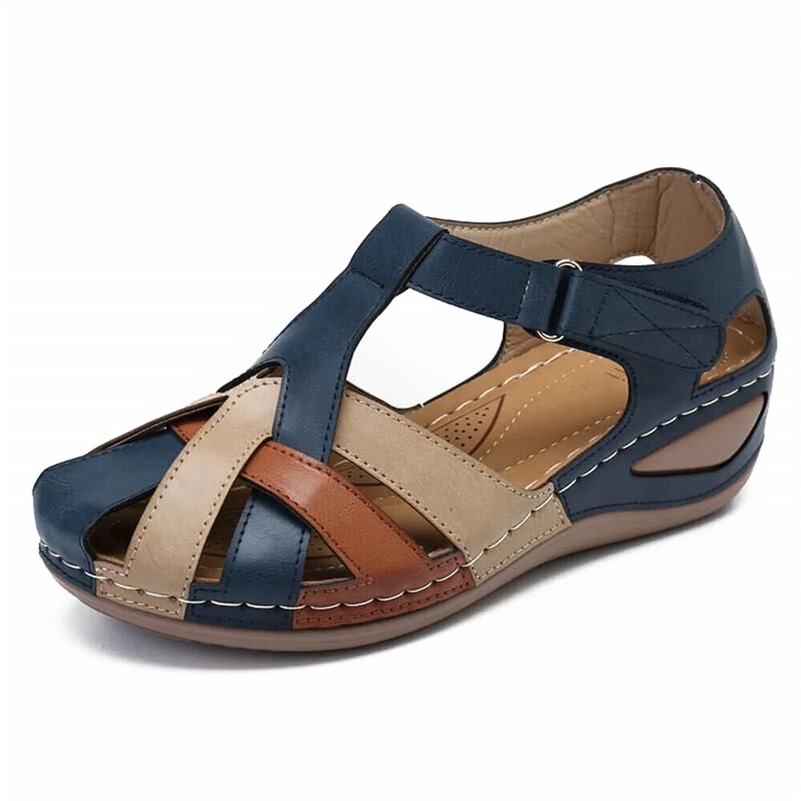 Summer Breeze Sandals for Women – Lightweight Comfortable Footwear for Beach Outings — model wearing