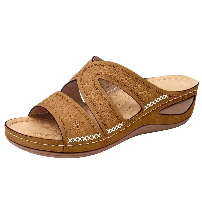 Summer Wedge Sandals – Comfortable Open Toe Design For All-Day Wear — model wearing