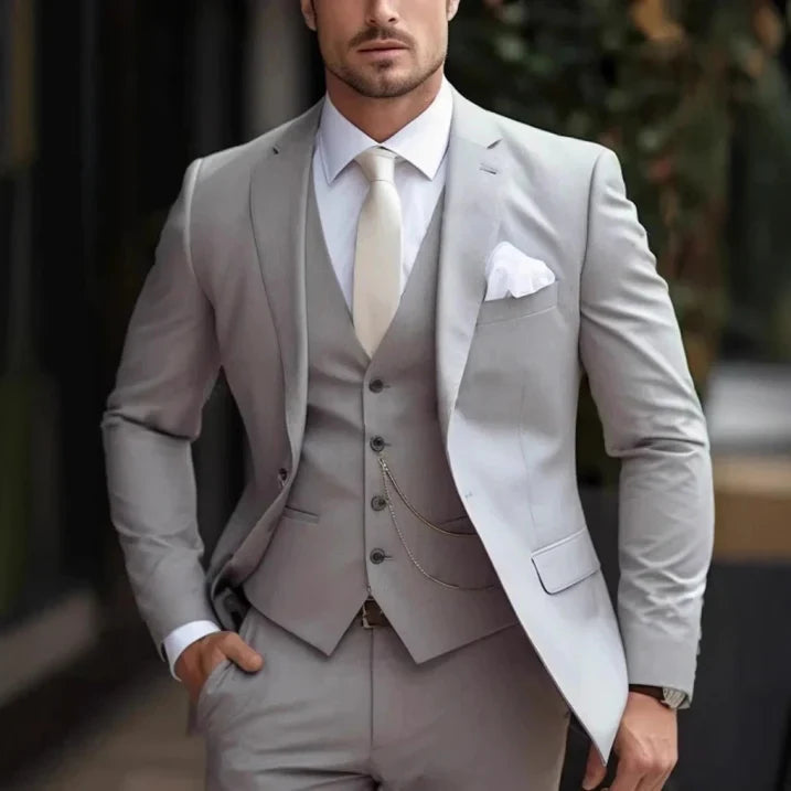 Tailored Peak Lapel Slim Fit Three-Piece Suit for Men — detail view