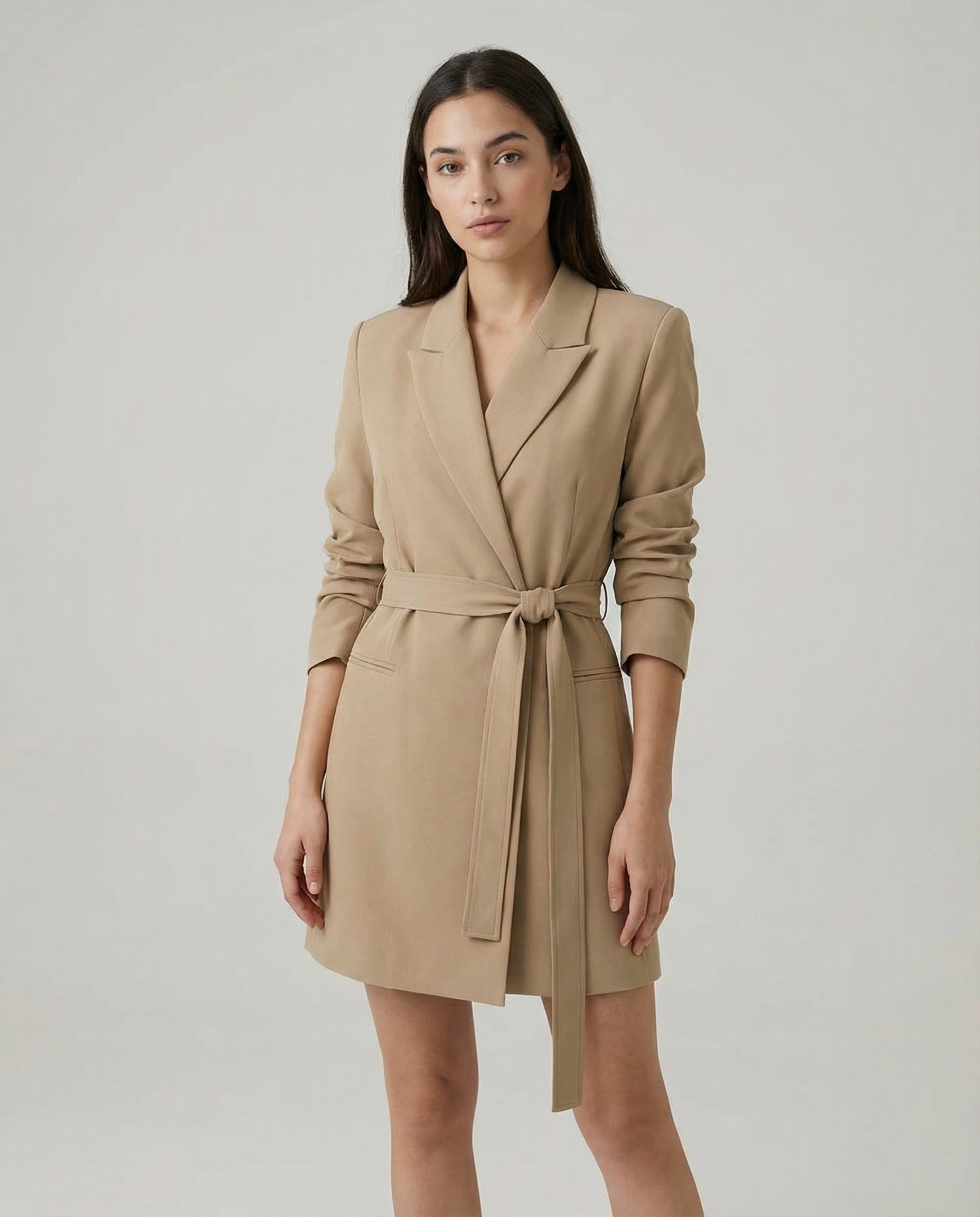 Versatile Casual Blazer – Tailored Fit White Jacket for Elegant Styling — detail view