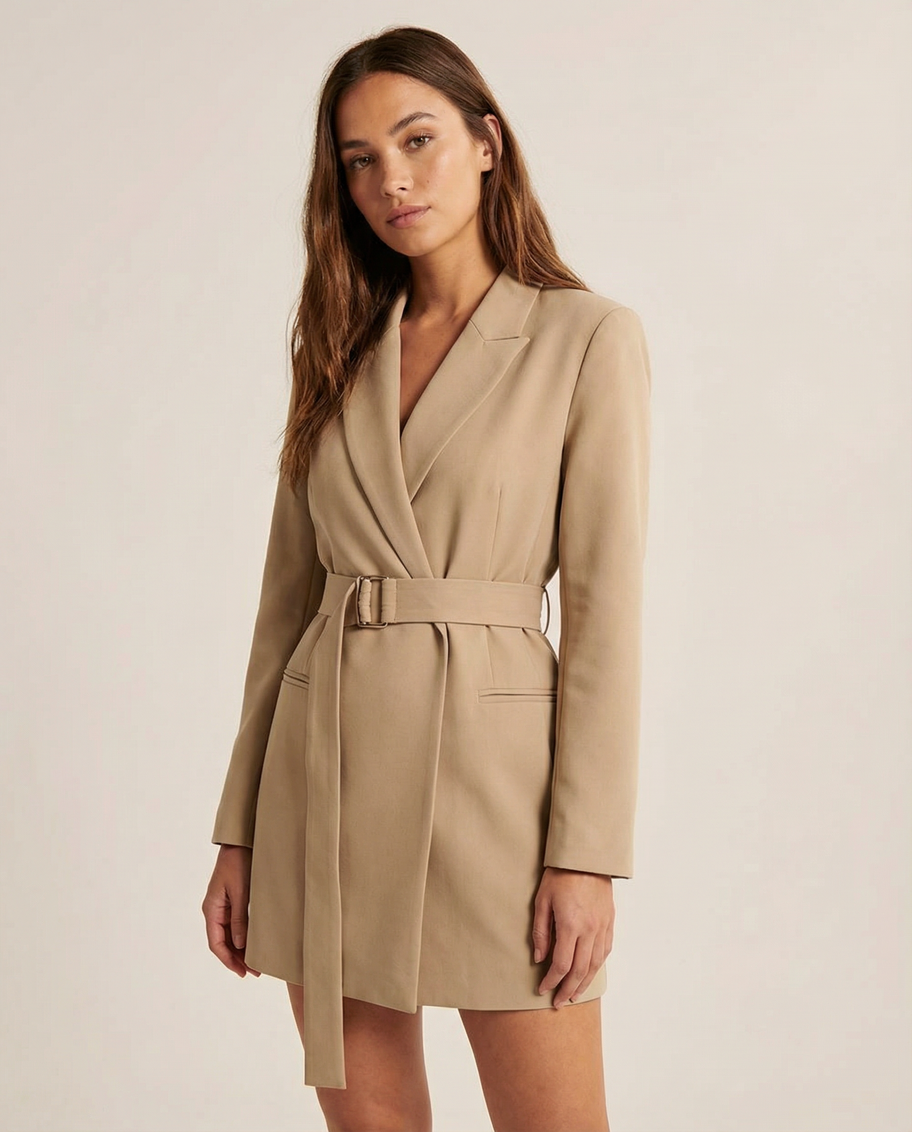 Versatile Casual Blazer – Tailored Fit White Jacket for Elegant Styling