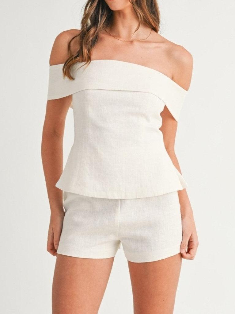 Women's Elegant Tailored Two-Piece Suit Set — styling detail