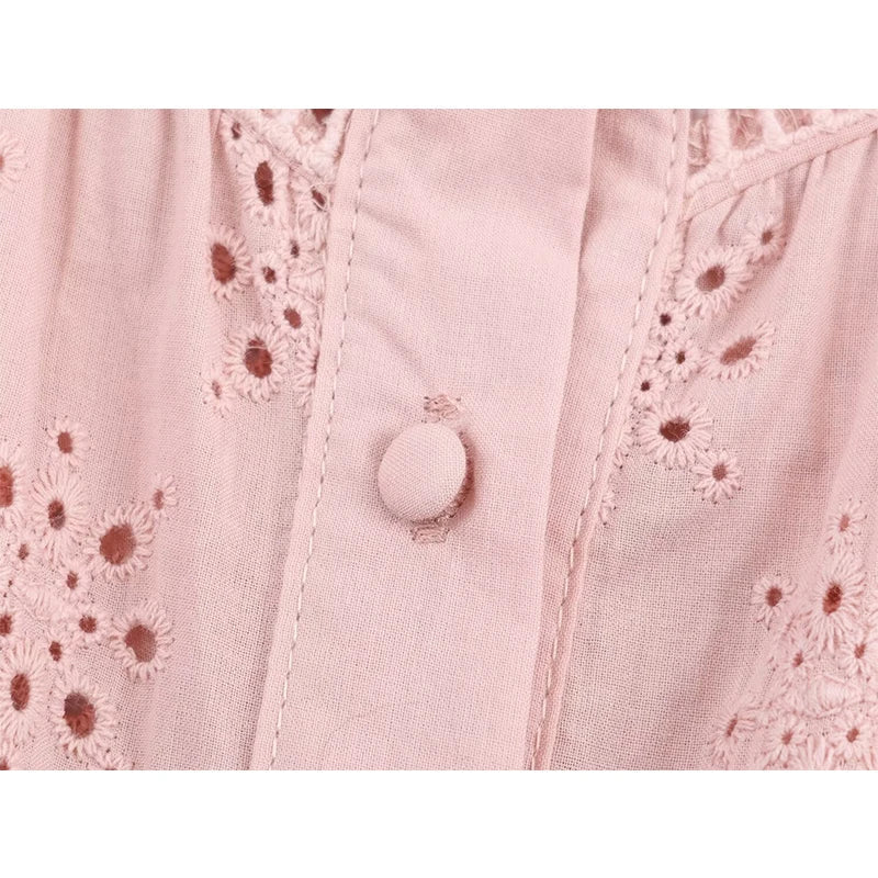 Women's White Blouse – Elegant Puff Sleeve Design for Versatile Spring Outfits — styling detail